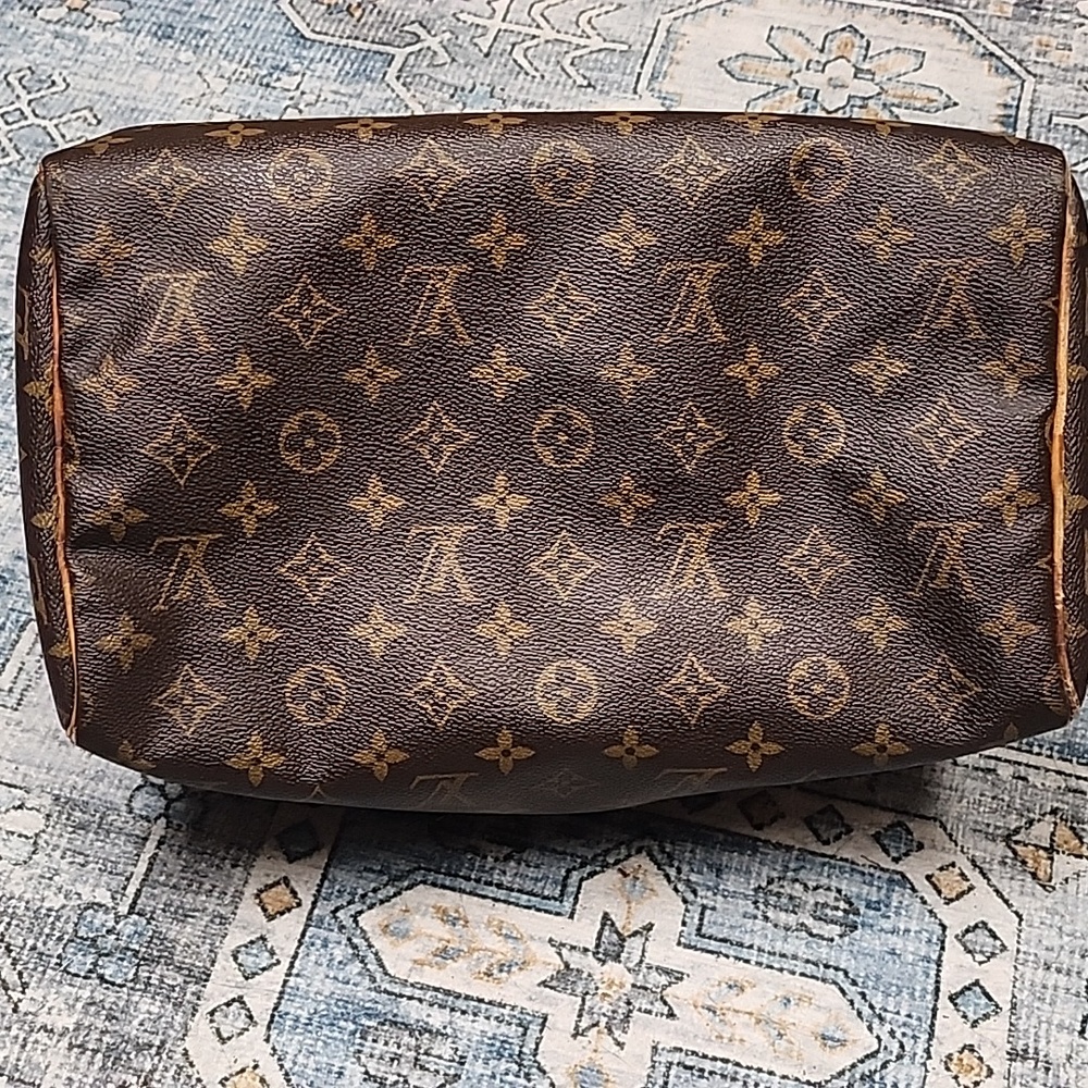 Louis Vuitton Brown Monogram Bag - Picture 4 of 10